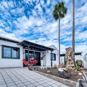 Holiday home Casa Eva With Private Pool, Puerto del Carmen (Lanzarote)
